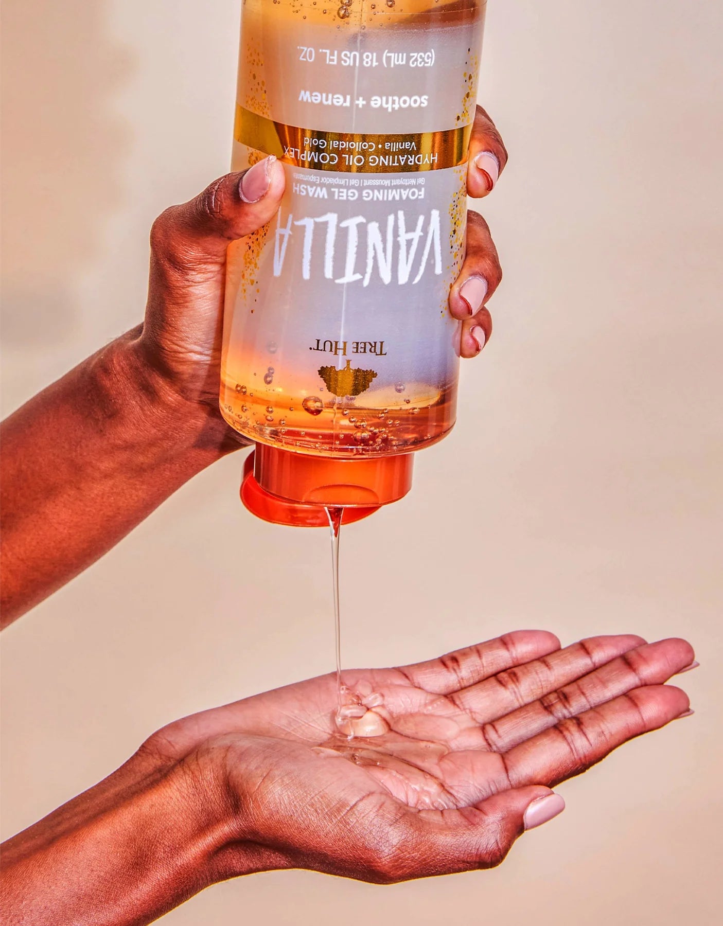 TREE HUT Vanilla Foaming Gel Body Wash (532ml)