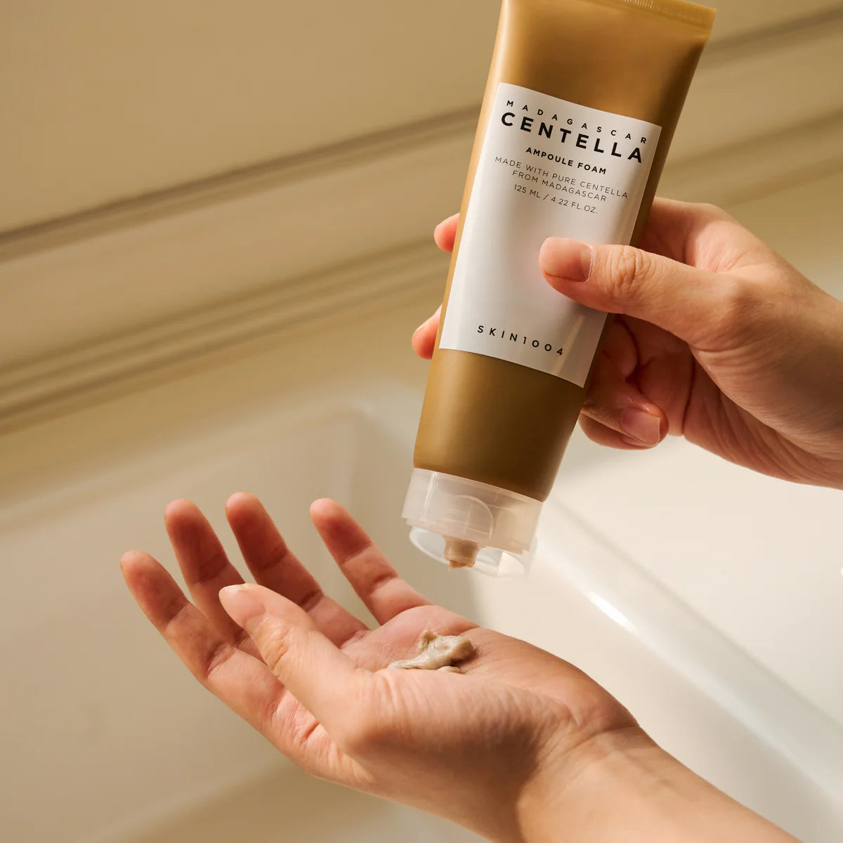 SKIN1004 Madagascar Centella Ampoule Cleansing Foam (125ml)