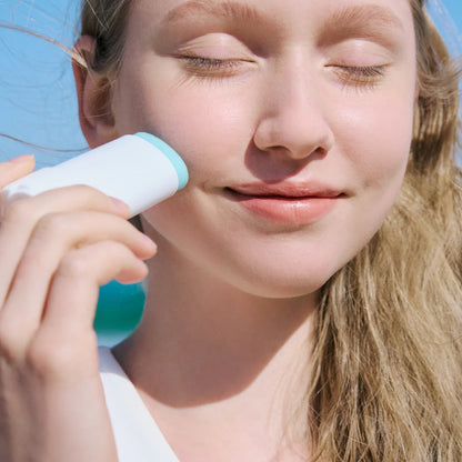 SKIN1004 Madagascar Centella Hyalu-Cica Silky Fit Sun Stick SPF50+ PA++++ (20g)