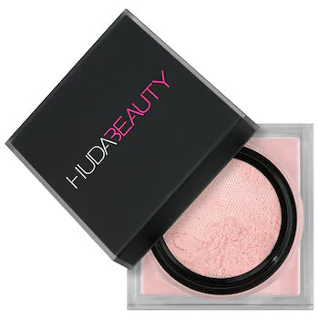 HUDA BEAUTY Easy Bake Loose Baking & Setting Powder- Cherry Blossom